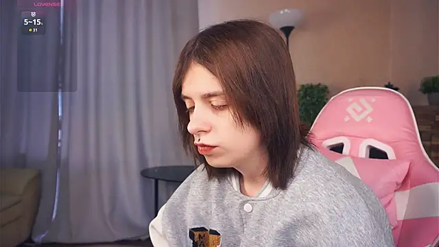 IleanaPishko online show from January 16, 8:40 am