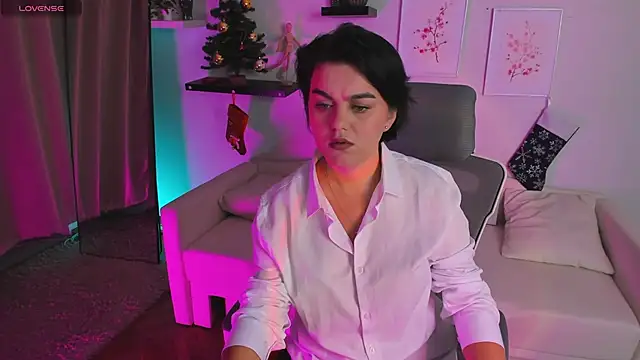 Sofia Fisher online show from December 16, 7:24 am