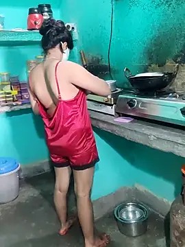 Cuple masti72 online show from May 31, 3:15 am