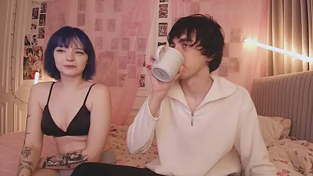 Snapshot of midnight_memories chatting on January 8, 5:37 pm midnight memories online show from January 8, 5:37 pm