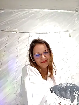 NikkyNatural online show from December 18, 10:21 am