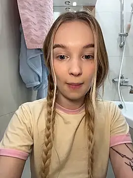 -teenytiny- online show from March 2, 4:36 pm