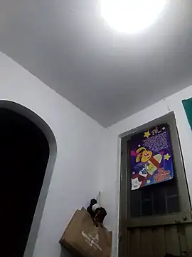 Snapshot of Madelxxx chatting on January 13, 1:33 am Madelxxx online show from January 13, 1:33 am