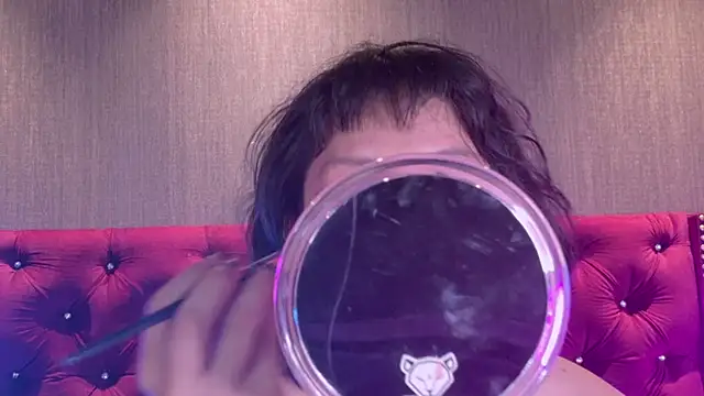 Shelly bat online show from July 8, 10:36 pm