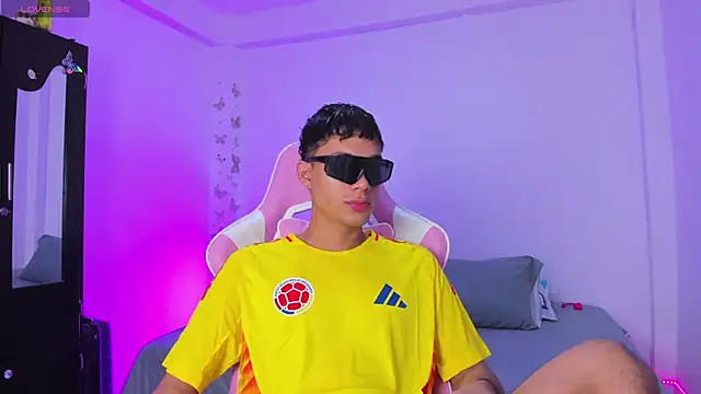 Snapshot of Michael_Jordan_zz chatting on February 2, 11:31 am Michael Jordan zz online show from February 2, 11:31 am