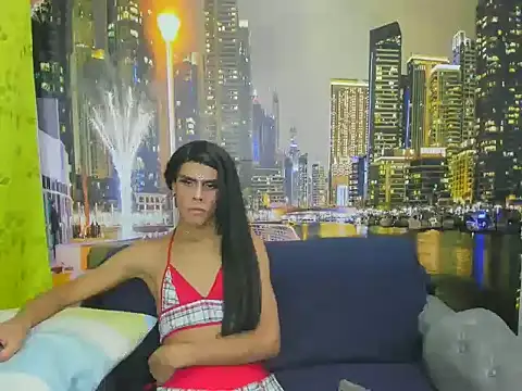 Snapshot of estefani_robles chatting on January 5, 10:57 pm estefani robles online show from January 5, 10:57 pm