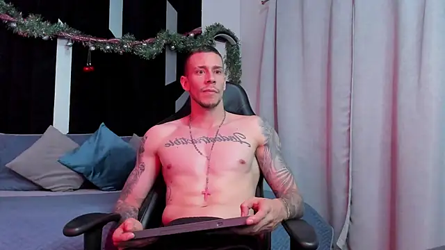 J king   online show from December 16, 8:36 pm