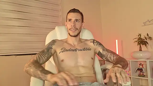 Snapshot of J_king__ chatting on July 10, 3:47 pm J king online show from July 10, 3:47 pm