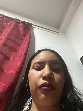 liliymike19 online show from March 5, 2:40 am