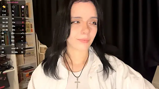 Eva blo0m online show from January 15, 2:10 pm