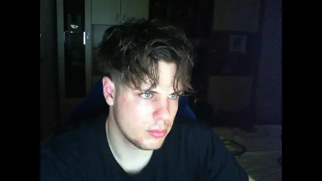 GymGuy0505 online show from April 13, 10:26 pm