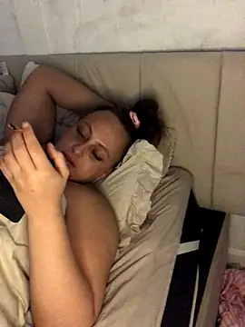 Welsh Maya221x online show from January 8, 10:28 am