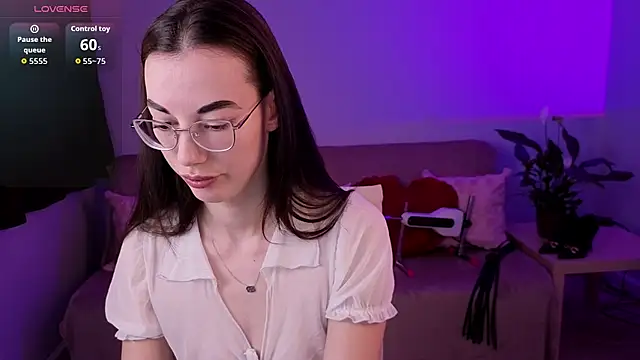 Snapshot of EmmaJacson chatting on February 16, 5:20 pm EmmaJacson online show from February 16, 5:20 pm