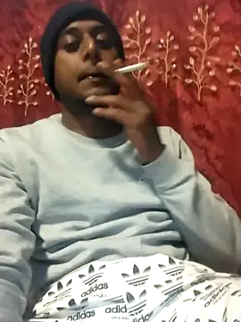 Snapshot of Mohandkim chatting on June 27, 1:43 am Mohandkim online show from June 27, 1:43 am