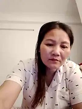 Snapshot of Cako-naka chatting on December 16, 4:01 pm Cako-naka online show from December 16, 4:01 pm