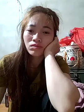 little-effy online show from February 15, 3:20 pm