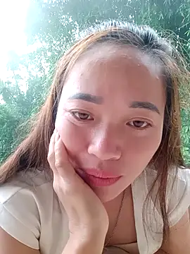 little-effy online show from May 21, 2:18 am