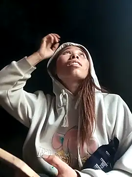 Snapshot of jikey- chatting on February 3, 1:48 am jikey- online show from February 3, 1:48 am