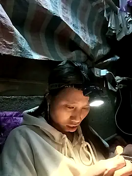 Snapshot of jikey- chatting on February 3, 2:53 am jikey- online show from February 3, 2:53 am