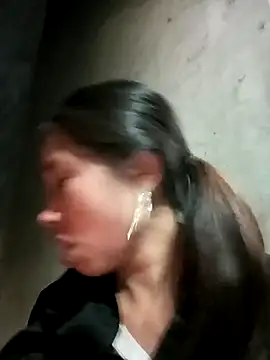 Snapshot of jikey- chatting on February 5, 10:53 am jikey- online show from February 5, 10:53 am