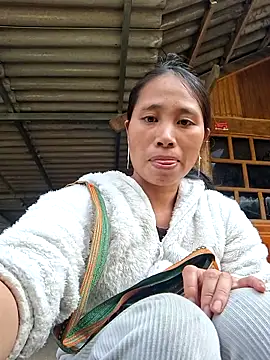 Snapshot of jikey- chatting on February 15, 3:03 am jikey- online show from February 15, 3:03 am