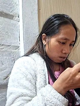 Snapshot of jikey- chatting on February 19, 7:26 am jikey- online show from February 19, 7:26 am