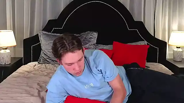 JamesRaww online show from December 15, 4:44 pm