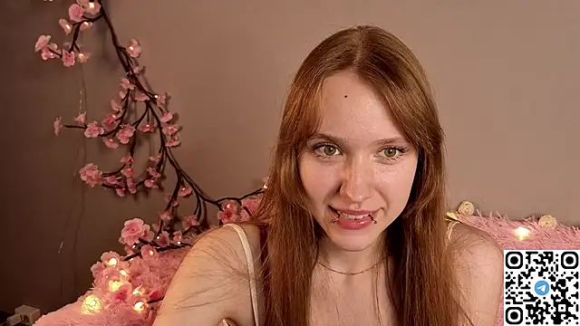 EmmaPratt online show from January 19, 7:45 am