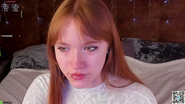 EmmaPratt online show from April 12, 12:48 am