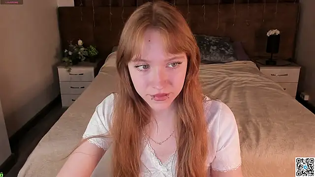 EmmaPratt online show from April 21, 12:12 am