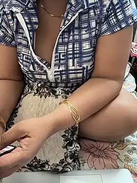 butterflyslay online show from April 11, 1:21 am