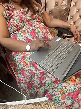 butterflyslay online show from April 16, 1:01 pm