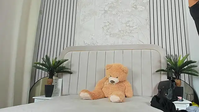 DaryaRee online show from December 16, 5:34 am