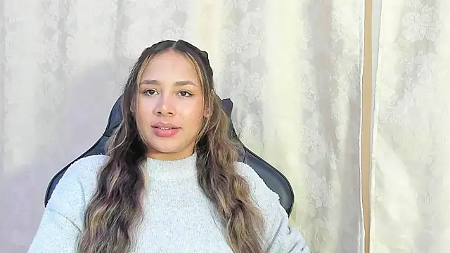 amber  moon  online show from January 13, 11:48 am