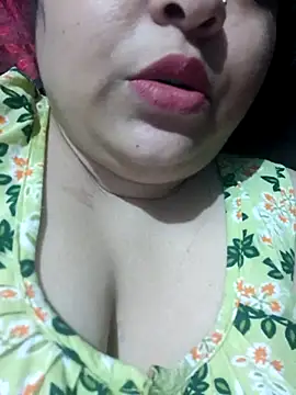 peu8 online show from February 24, 5:11 pm