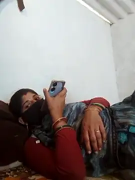 Snapshot of Aaisha_01 chatting on February 25, 10:03 am Aaisha 01 online show from February 25, 10:03 am