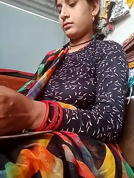 Snapshot of Aaisha_01 chatting on July 14, 11:05 am Aaisha 01 online show from July 14, 11:05 am