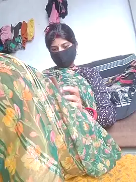 Snapshot of Aaisha_01 chatting on July 21, 2:47 am Aaisha 01 online show from July 21, 2:47 am