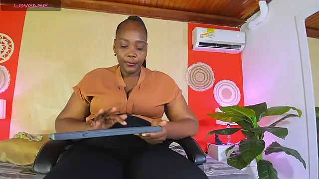 Snapshot of NikollSalas chatting on June 2, 12:40 pm NikollSalas online show from June 2, 12:40 pm