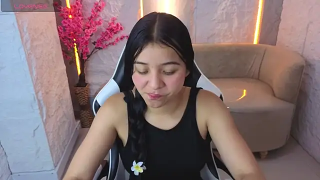 Sofi Adams Tx online show from December 19, 12:56 pm