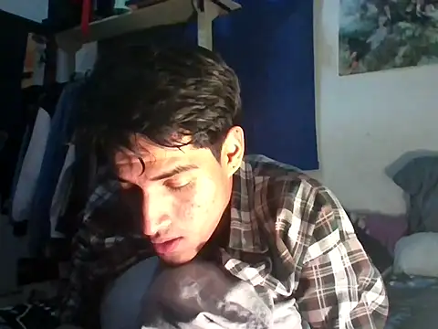 Snapshot of isalexhot chatting on April 26, 5:05 am isalexhot online show from April 26, 5:05 am