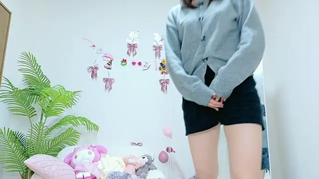 Snapshot of ayu-jpnk chatting on April 6, 12:06 pm ayu-jpnk online show from April 6, 12:06 pm