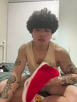cutestpenis online show from December 21, 2:24 pm