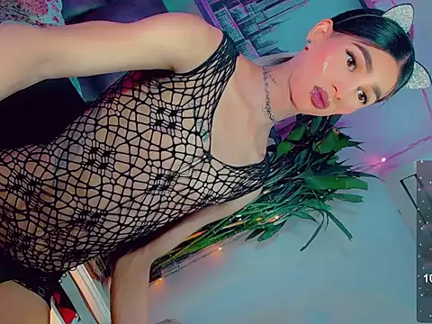 agathaferrer3 online show from March 28, 4:12 am