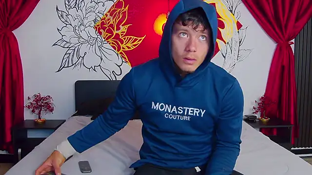 MagnusKnight  online show from February 9, 1:37 pm