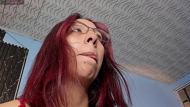 Moolly Evanz online show from April 8, 2:06 pm