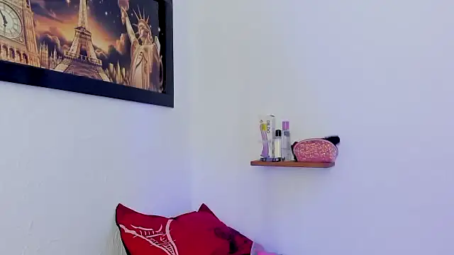 Snapshot of scarlett_savage chatting on January 11, 7:41 pm scarlett savage online show from January 11, 7:41 pm