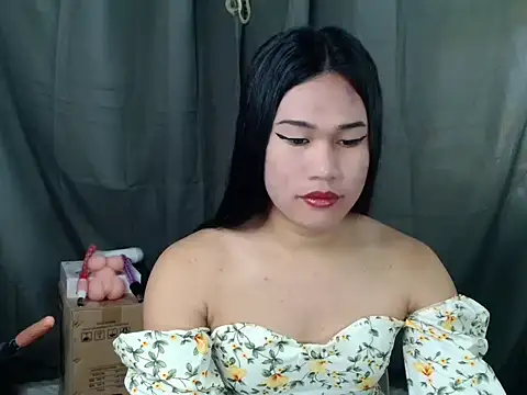 AnastasiaLuxe online show from December 19, 6:09 am