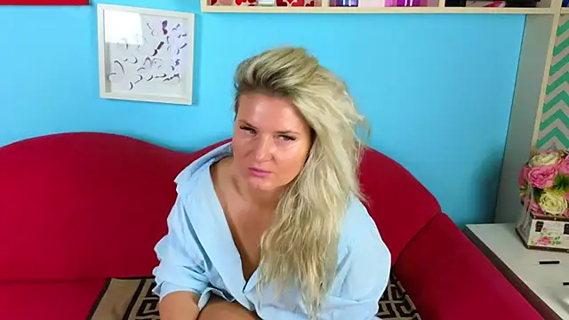 Annie Joya online show from December 16, 5:34 am