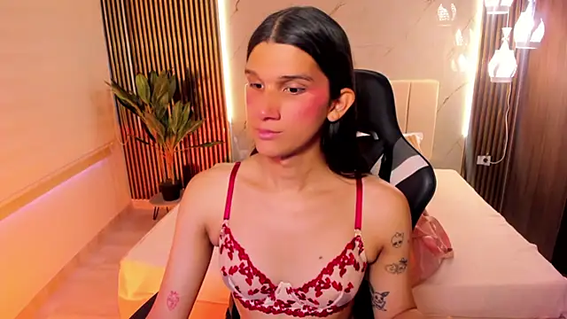 Bianca baldwin  online show from February 9, 9:30 pm